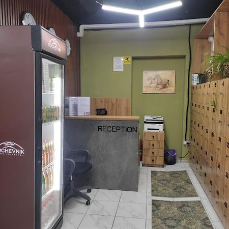 Hostel Kochevnik Capsule Hotel Алматы Экстерьер фото