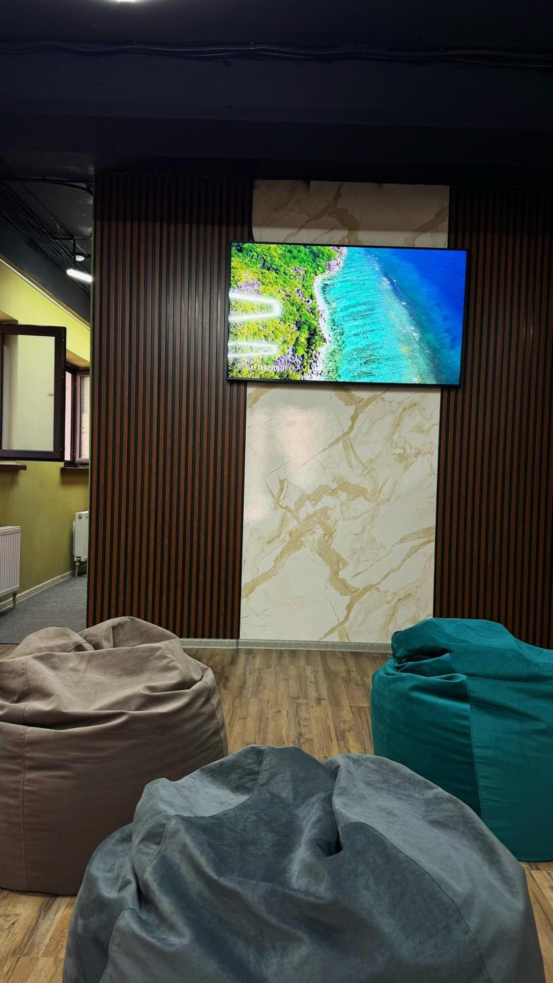 Hostel Kochevnik Capsule Hotel Алматы Экстерьер фото