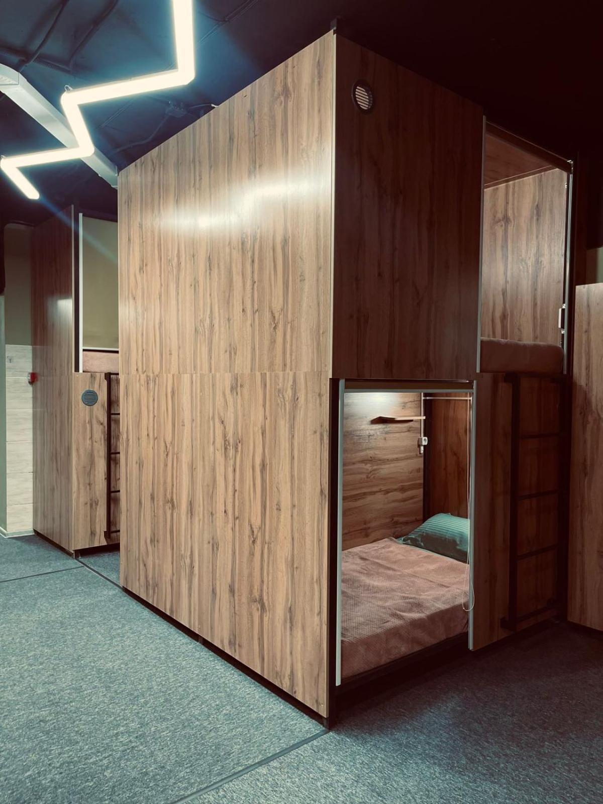 Hostel Kochevnik Capsule Hotel Алматы Экстерьер фото
