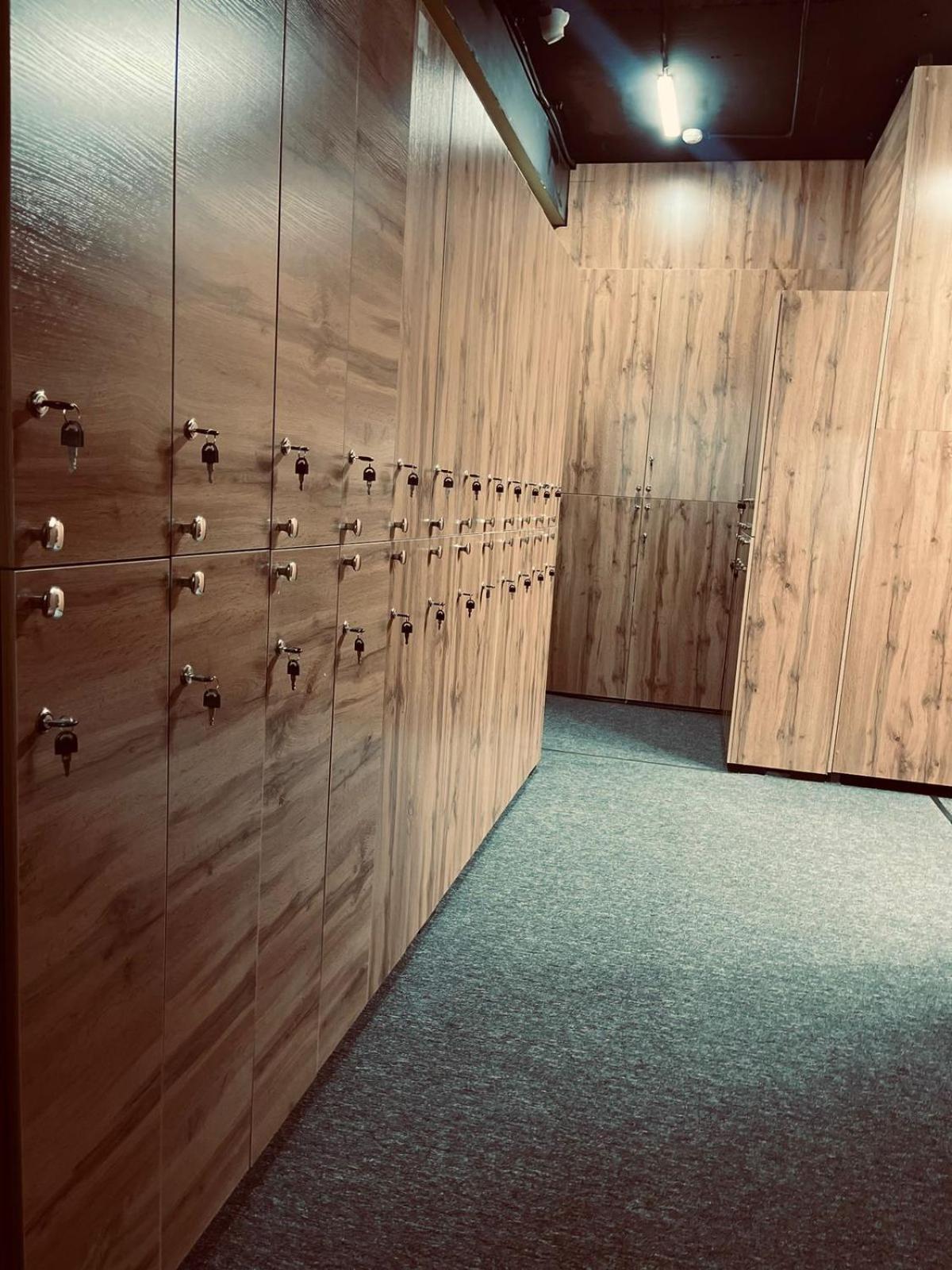 Hostel Kochevnik Capsule Hotel Алматы Экстерьер фото